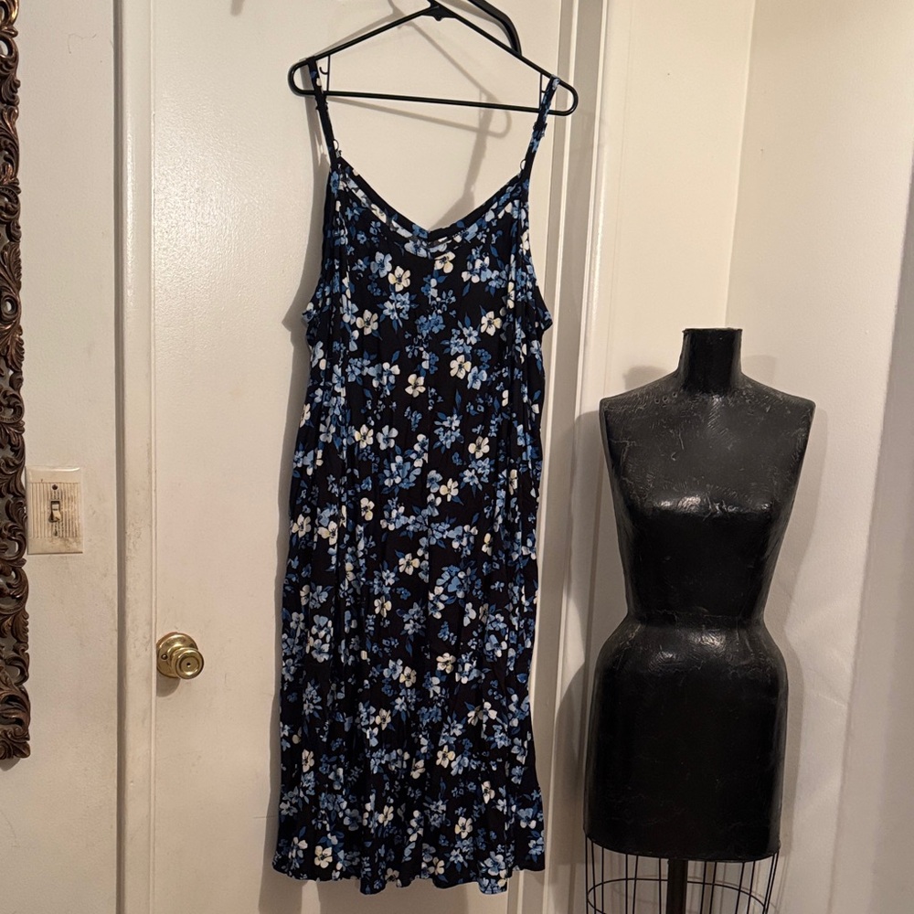 Torrid Blue and White Floral Midi Dress